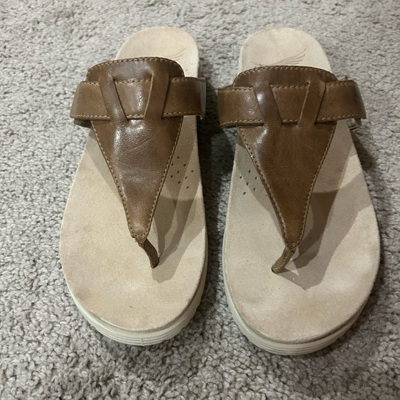 Dansko sandals new in box - Picture 5 of 6